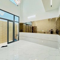 Bán Nhà Mặt Tiền - 80M2 5 Tầng - Gara Oto Thang Máy - Phú Trung Quận Tân Phú.