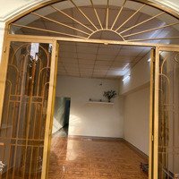 Nhà Nguyên Căn 128M2, 2 Pn, Sân Đậu Ôtô - Trong Khu Cư Xá Điện Lực Thủ Đức
