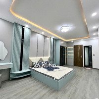 Nhà Đẹp Hoàng Mai - Ngõ Thông - 30M Ô Tô Dừng Đỗ - Nội Thất Full. 28/32M2, 4 Tầng Giá Chỉ 5.Xx Tỷ