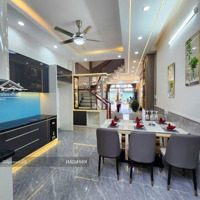Bán Gấp Nhà 55M2 Hẻm 6M Trịnh Đình Trọng Giá Bán 2 Tỷ 080. Gần Nhà Thờ Phú Bình 5 Phòng Ngủ 4 Vệ Sinhbao Sang Tên