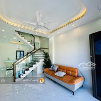 Của Hiếm Tại Trung Tâm Thị Trấn An Dương View Sân Bóng Cực Xịn 3 Tầng Ngõ Thông Quá Đẹp