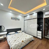 Bán Nhà Thượng Thanh , Lb - Diện Tích: 34M2, 5 Tầng - Ô Tô Đỗ Cửa - Nội Thất Đẹp, Cách Phố 15M - Chỉ 5.48 Ti