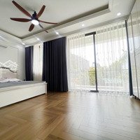 View Hồ Tây, Dòng Tiền Mặt Phố Nghi Tàm, Tây Hồ,Diện Tích164 M, 8 T,Mặt Tiền8 M, Giá Bán 79 Tỷ 8, Tầm Nhìn Tr. $
