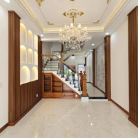 Chủ Nhà Kẹt Tiền Bán Gấp. Nhà Đ.hoa Sứ Q.phú Nhuận,Diện Tích52,5M2, Giá Bán 3 Tỷ 980, Shr, Liên Hệ: 0901568280