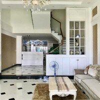 Bán Nhà Phố Mặt Tiền 4 Phòng Ngủ Đường Bằng Lăng Khu Euro Villa