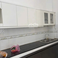 Cho Thuê Nhàhẽm Xe Hơic3 Phạm Hùng, Bình Hưng, Bình Chánh.
4X8M. Trệt 1 Lầu. 2 Phòng Ngủ 2 Vệ Sinh 8 Triệu/Th. Cọc 1 Tháng