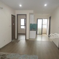 Cho Thuê Căn Hộ Đồ Cơ Bản Chung Cư Osaka Gần Hồ Linh Đàm, Giá 9, 5 Triệu/Th. Liên Hệ: 0982590401