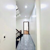 Bán nhà Thạch Bàn - Cổ Linh. Ô tô thông, Cách 1 nhà ra ô tô tránh vỉa hè. 48m x 4T.