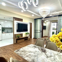 Cần Tiền Bán Gấp Căn 2 Phòng Ngủ Rộng 83M2 Full Đồ Nhà Như Ảnh Tòa T9 Chung Cư Vinhomes Times City