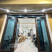 Phố Vip Hoàng Cầu - Phân Lô - Ô Tô Dừng Đỗ - Hàng Hiếm Hot Nhất Khu Vực - Thang Máy Xịn Nhập Khẩu