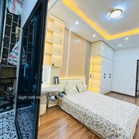 Bán Nhà Nguyên Hồng 45M 4 Tầng 2 Thoáng Trước Sau 20M Ra Phố Ngõ Thông Tứ Tung Tặng Full Nội Thất