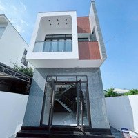 Bán Nhà Ở Đầu Hẻm Kênh T3, X. Hưnglong, H. Bình Chánhdiện Tích80M2,1T 1L 3 Phòng Ngủ Shr, Giá Rẻ Nhất