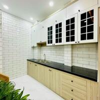 Rao bán nhanh nhà hẻm ô tô Phạm Văn Chí, Q6, 80m2, giá 3tỷ4, 1 trệt 2 lầu, sân thượng, sổ riêng