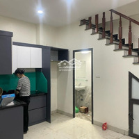 Bán Gấp Nhà Cát Linh - Đống Đa, 30M2, 4 Tầng Giá Nhỉnh 7 Tỷ, Nhà Dân Xây, Lô Góc, 30M Ra Ô Tô.