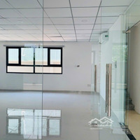 Cho Thuê Văn Phòng An Phú 200M2, Sàn Trống, Ngăn Vách Kính Sang Trọng