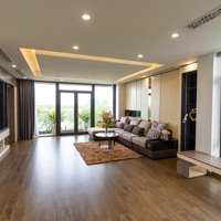 Chỉ 10,25 Tỷ Sở Hữu Cả Đất 300M2, Cả Nhà 3,5 Tầng. Sổ Đỏ Cất Két. Liên Hệ: 0983576272