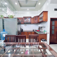 Nhà Ngộp Bán Gấp - Giá Bán 3Tỷ890/75,2M2 - Cao Đạt, P. 1, Q. 5, Ngãy Ngã 4 Trần Hưng Đạo, Cho Thuê 33 Triệu