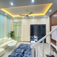 Hoàng Quốc Việt Chính Chủ Bán Nhà 7Tỷ4 - 40M2 - 4 Tầng - Có Thể Xây Lên 7 Tầng - Đầy Đủ Giấy Phép