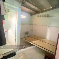 Hơn 50M2,Ngang 4M Đẹp, Nhà 2 Tầng Btct, Xe Hơi Đỗ Cửa