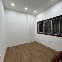 Bán nhà Hoàng Mai Hà Nội, DT 34/40 m2 (4 tầng), chỉ 3,65 tỷ. Lh: 0977756689