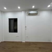 Bán nhà Hoàng Mai Hà Nội, DT 34/40 m2 (4 tầng), chỉ 3,65 tỷ. Lh: 0977756689