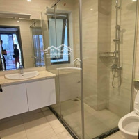 - Nhà Xây 5 Tầng, 35M2, Khung Cột Bê Tông Kiên Cố, Ở Ngay - Ngõ Trước Nhà 2M