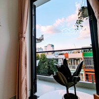 Căn Hộ Cao Cấp 2 Phòng Ngủmới Xây, Thang Máy, Full Nt Ngay Trung Tâm Quận Phú Nhuận