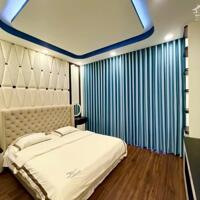 SIÊU PHẨM – NHÀ MỚI 100% CÓ THANG MÁY ĐƯỜNG SỐ SÁT CHỢ TÂN QUY Q7.
