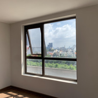 Hot - Chính Chủ Cần Bán Gấp 3Pn/126M2/8,5 Tỷ View Lotte Mall Tây Hồ, Tầng Đẹp, Vào Ở Luôn, Đã Có Sổ