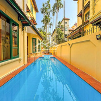 Cho Thuê Biệt Thự Bể Bơi Trong Ngõ Ôtô Vào Sân, 350M2, 5 Phòng Ngủ 5 Vệ Sinh Q. Tây Hồ, Hn Giá Cực Chất
