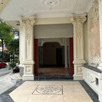 Cho Thuê Mặt Bằng Trệt Trống Suốt Mặt Tiền Cao Đức Lân, An Phú, Quận 2. Giá Thuê 15 Triệu/Th