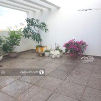 Bán Căn Hộ Penthouse Giai Việt,Diện Tích242M2, 3 Phòng Ngủ 4 Vệ Sinh Có Nội Thất Cơ Bản, Có Máy Lạnh, Giá Bán 7.6 Tỷ