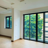 Hàng Hiếm Trần Bình- Cầu Giấy-
 Diện Tích: 55M2,5 Tầng,Oto Qua,Dân Trí Cao,Ở Sướng, Giá Bán 13.1 Tỷ