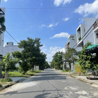 Bán Đấtmặt Tiềnhòa Phú 9 (Gò Nãy 6) 7M5 Sạch Đẹp Đối Diện Công Viên. Giá Bán 3Tỷ7 Duy Nhất 1 Lô