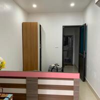Hot - Cho thuê nhà riêng nguyên căn Phố Hoàng Cầu, Đống Đa 25m2, 3 tầng, 2 ngủ, 3 WC, 10.5 Triệu