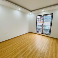 Bán Nhà 3 Tầng 4 Phòng Ngủ Mới Đẹp Tại La Phù, Hoài Đức, Giá 3X Tỷ