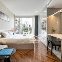 Studio Full Nội Thất Ban Công Thoáng Gần Công Viên Phú Lâm