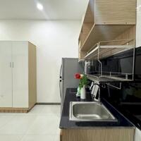 Căn Hộ 1 Phòng Ngủ Tách Bếp có Thang Máy - Hầm Xe - Bảo Vệ ngay Bàu Cát Đôi quận Tân Bình