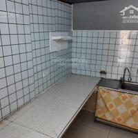 Chính chủ cho thuê phòng khép kín có gác xép 20m2, ở hoặc có thể làm cửa hàng - Ngõ 26, Phố Doãn Kế Thiện