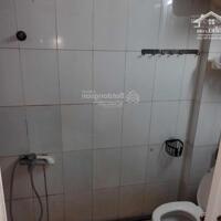 Chính chủ cho thuê phòng khép kín có gác xép 20m2, ở hoặc có thể làm cửa hàng - Ngõ 26, Phố Doãn Kế Thiện