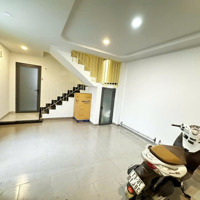 Mặt Tiền Trung Tâm Q4 Dưới 179 Triệu 1M2
