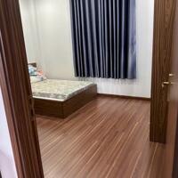 Nhà 3 tầng Lê Văn Việt, 70m2, ngang 6m, xe 7 chổ ngủ trong nhà, giá 6.99 tỷ