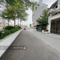 Bán Nhà Lâm Hạ Mặt Hồ, View Sân Chơi Thoáng Mát. Nhà Dân Xây Về Sửa Theo Ý Gia Chủ
