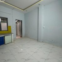 Cho Thuê Gần Cầu Xây Dựng Đỗ Xuân Hợp Và Nguyễn Duy Trinh P Phú Hữu 40M2 3, 5 Triệu Ở Được Ngay