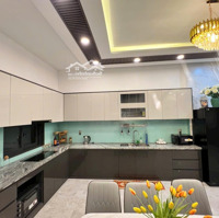 Bán Biệt Thự Mini Sát Mặt Tiền Hẻm 107 Hoàng Hoa Thám P6 Bình Thạnh - Diện Tích 10X11M - 18 Tỷ