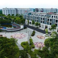 Một Lô Góc View Công Viên Bể Bơi Sẵn Nhà Thô 3,5 Tầng