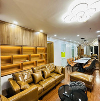 Bán Gấp Căn Hộ 3 Pn Tại Hà Nội Center Point, 80M2, Ban Công Đông Nam Rất Mát, Đầy Đủ Nội Thất Xịn