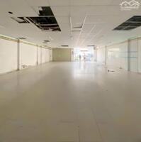 Cho thuê mặt bằng mt trống suốt kinh doanh phan đình phùng ngang 11m