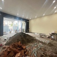 Cho Thuê Mặt Bằng Lớn Làm Văn Phòng, Spa, Shophouse Ngay Đường Lớn, Âu Cơ, Tây Hồ