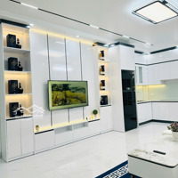 Chỉ Hơn 100 Triệu/M, Có Ngay Nhà Nguyễn Ngọc Vũ, Cầu Giấy,Diện Tích47M2, 5Tầng, Nhỉnh 8Tỷ, Tặng Nội Thất